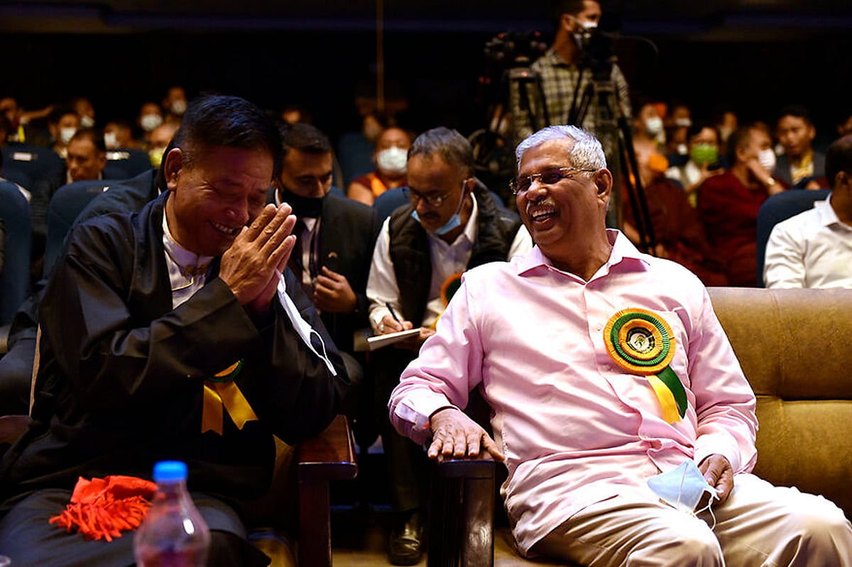 Himachal Governor Attends Tibetan Youth Congress Event, With President Of Tibetan Government-In-Exile In Attendance - Vimarsana News