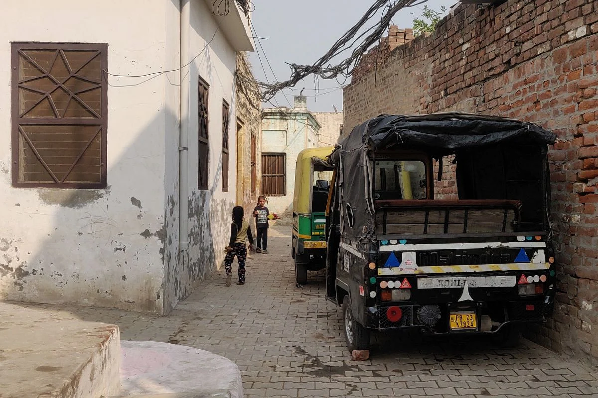 A view of the Ramdasia colony