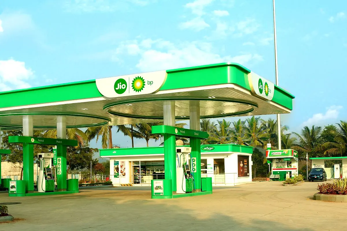 Fuel Retailers Incur Huge Losses With Govt's Price Freeze