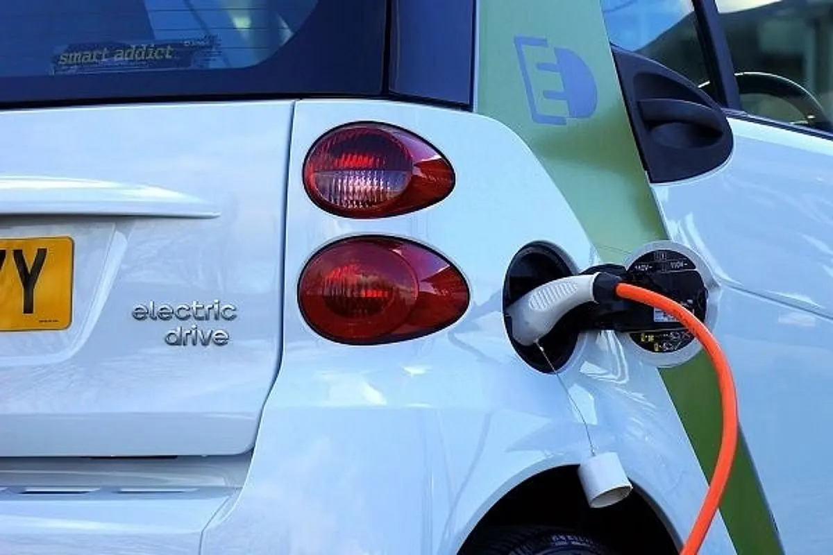 Priority-Sector Lending Can Help Unlock EV Financing Market Of Rs 40,000 Crore By 2025: NITI Aayog-RMI Report