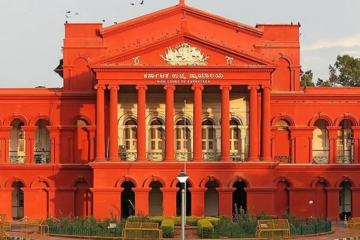 Hijab Row: Karnataka HC Requests State Govt To Reopen Schools, Says No To Hijab And Saffron Shawls In Classrooms