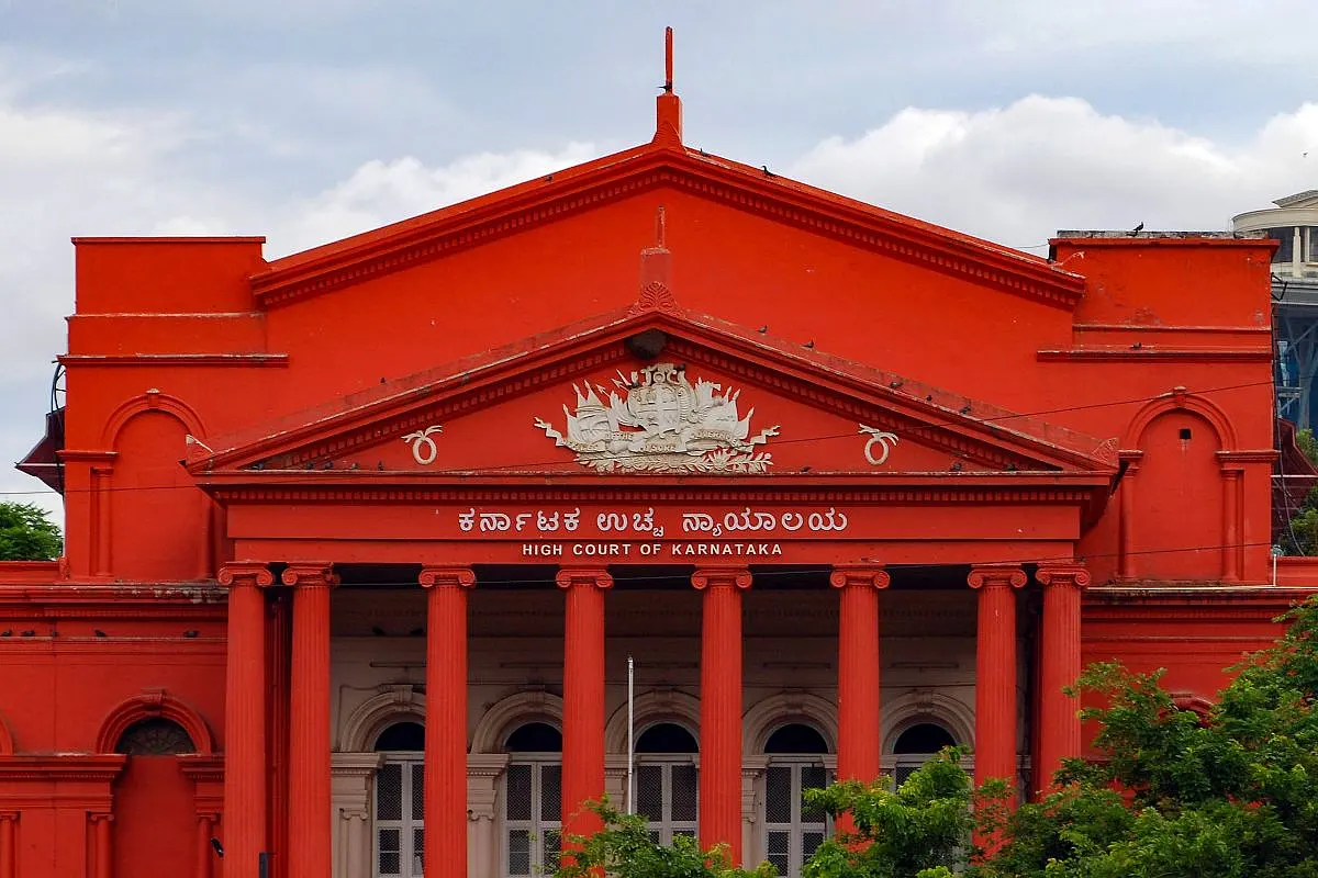 Karnataka High Court Says Will Pass Order For Schools To Resume But None Shall Insist On Sporting Any Religious Garments Until Matter Is Pending