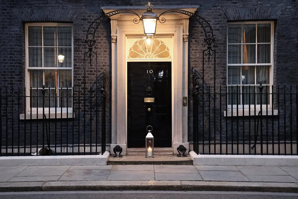 UK To Provide 350 Pounds Per Month To Families Who Welcome Ukrainian Refugees Into Their Homes