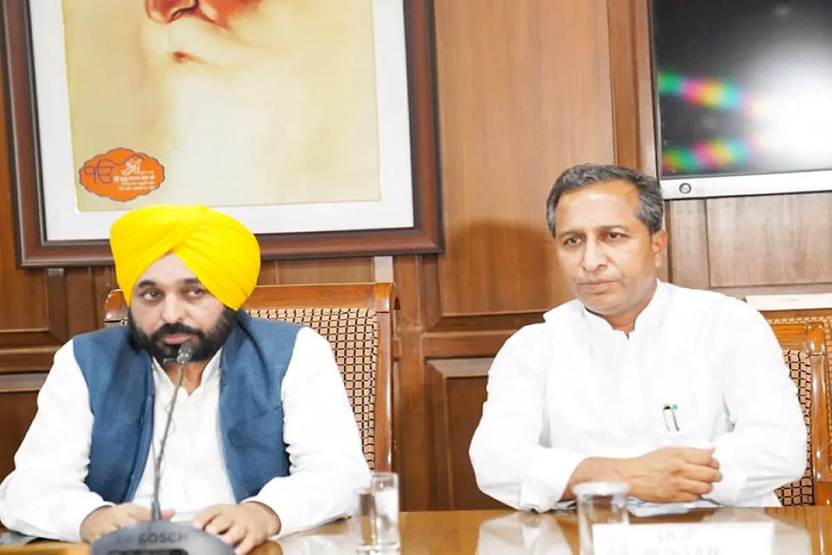 Punjab: CM Mann Sacks Health Minister Vijay Singla Over Corruption Charges, Says He Was Demanding 1% Kickback In All Department Tenders