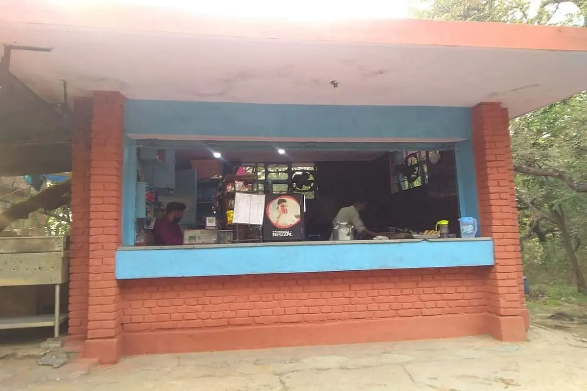 JNU Asks Canteen/Dhabha Owners To Pay Dues And Vacate Varsity By Jun 30, Leftist Union Alleges It Is A Move To Bring Big MNC Companies