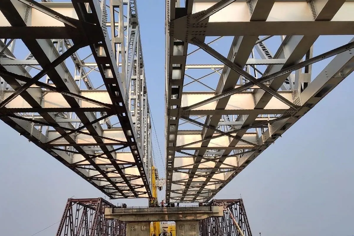 Work On Eastern And Western DFCs Picks Up Pace, To Be Completed By June 2023