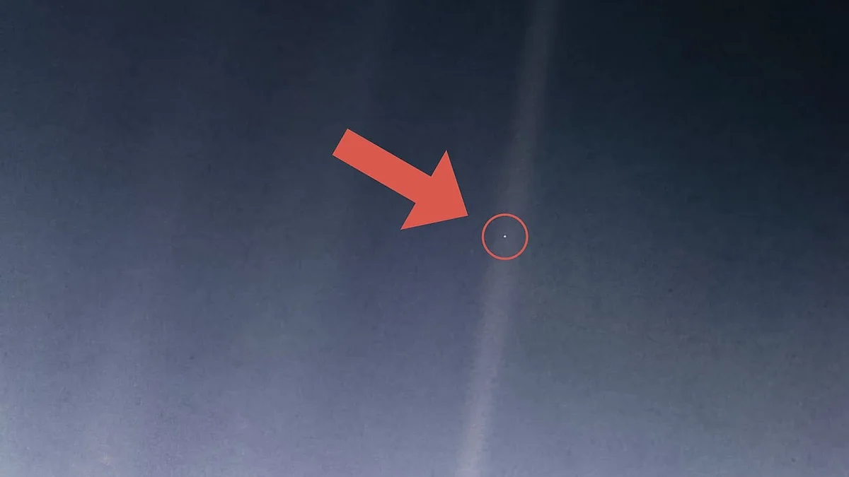 The pale blue dot of Voyager 1 space probe (NASA)