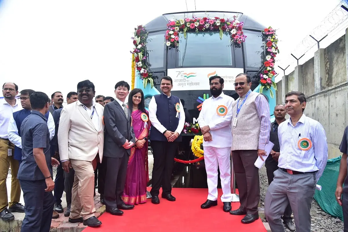 Trial Run Of Mumbai Metro Line-3 Begins On Three Km Stretch
