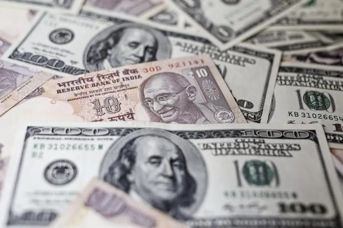 Rupee Slips Below 81 Mark Against Dollar For First Time In Early Trade