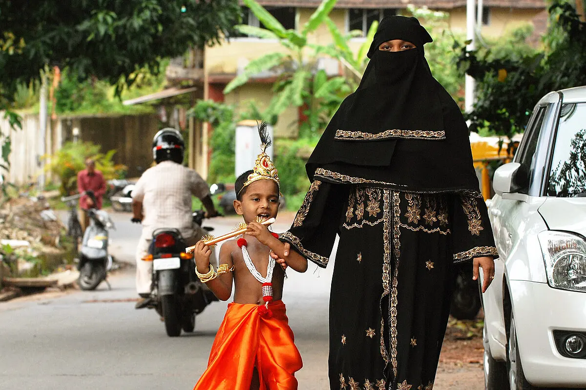 Instances Of Muslim Reverence To Hindu Divinity: Can Dharmic Civilisation Effect Changes On Monopolistic Religions?