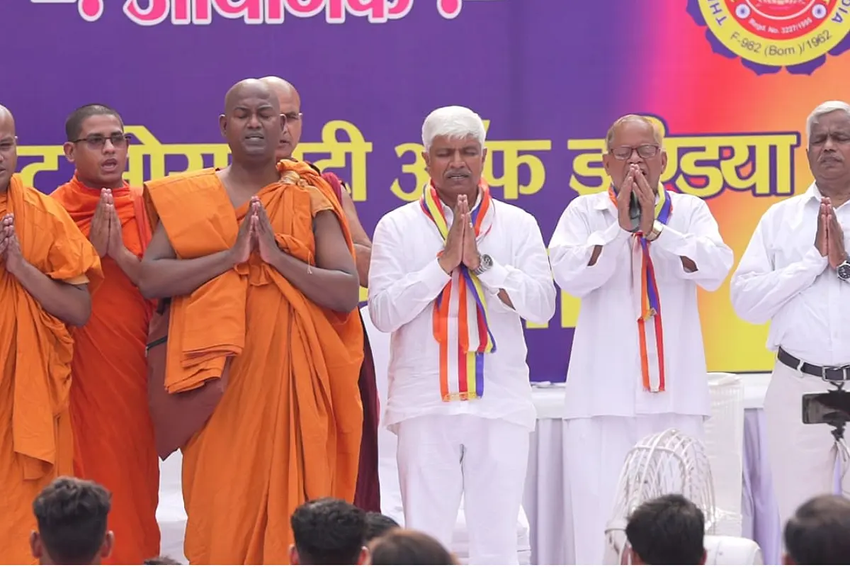 Navyana, Dharma, And Dharmacharyas