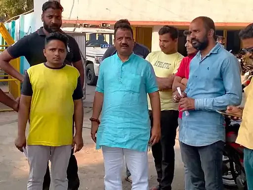 Akshay with activists from Hindu organisations