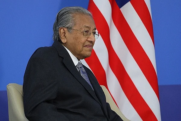Muslims Have A Right To Be Angry And Kill Millions Of French People Says Ex Malaysian Pm Mahathir Mohamad<script async src=