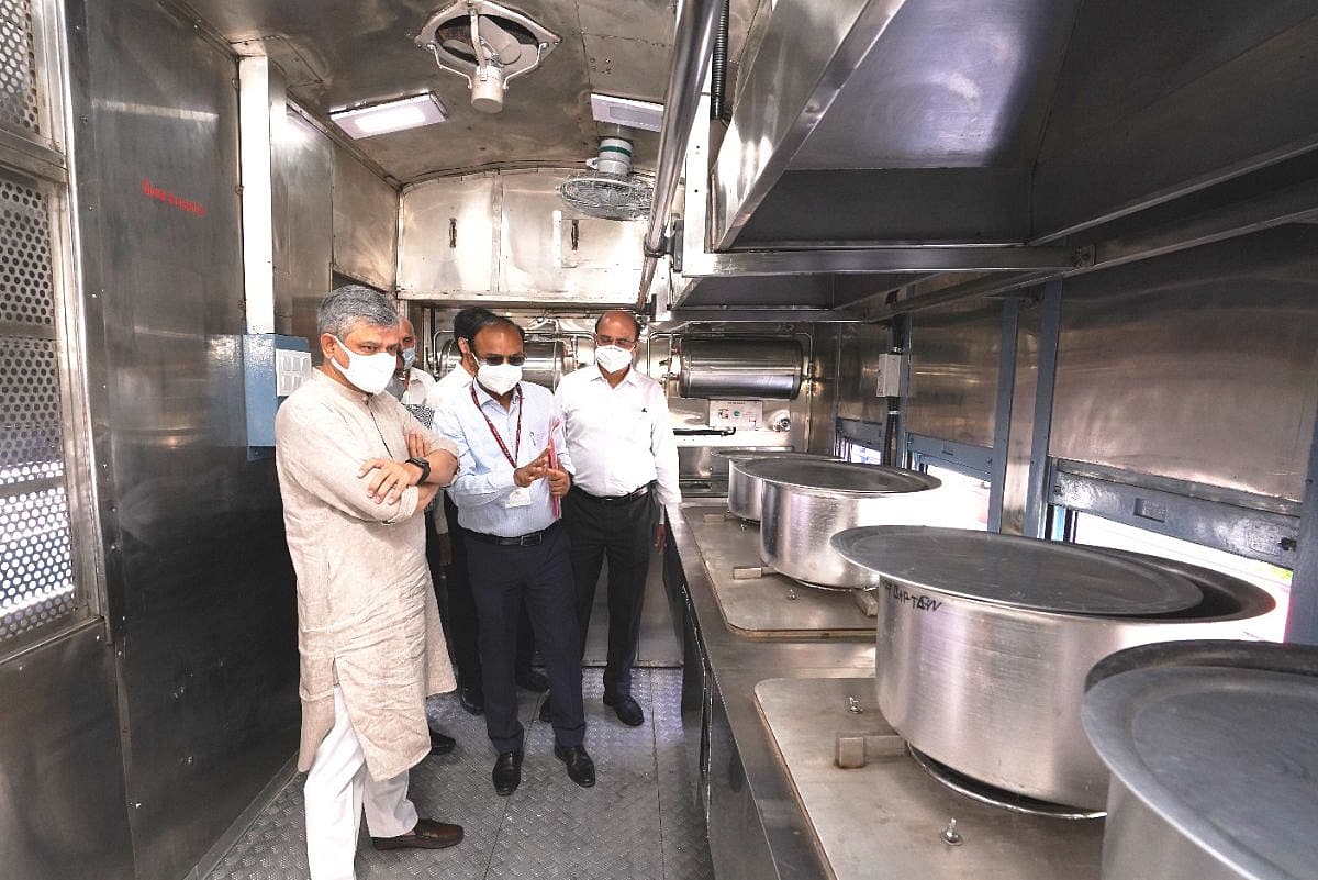 Flameless Electric Pantry Car New Push By Indian Railways To Cut Usage