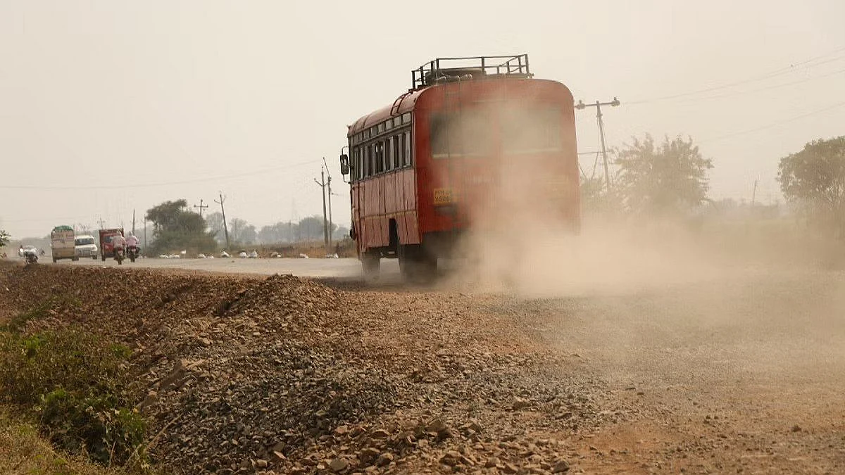 Akola Akot Road