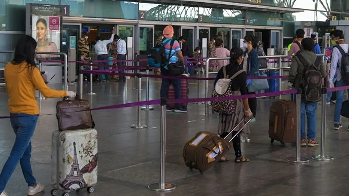 Pune: Connecting flights situation bleak; passengers and agents demand proper planning