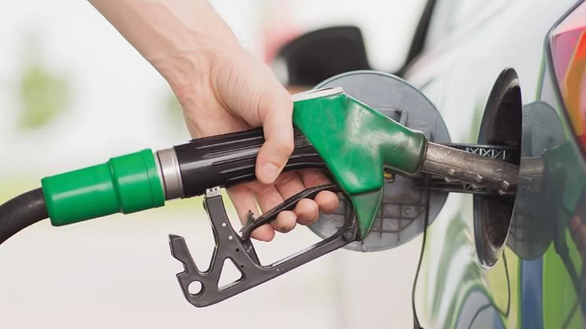 Petrol pump attendants at more risk of headaches, high BP