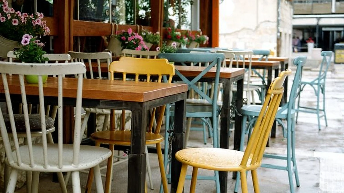 Pune: Restaurants resume business; Check out the timing for dine-in services