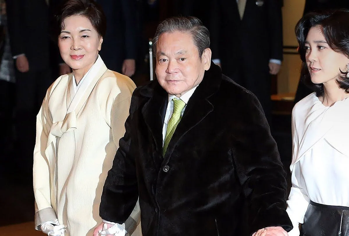 Samsung Chairman Lee Kun-hee passes away at 78