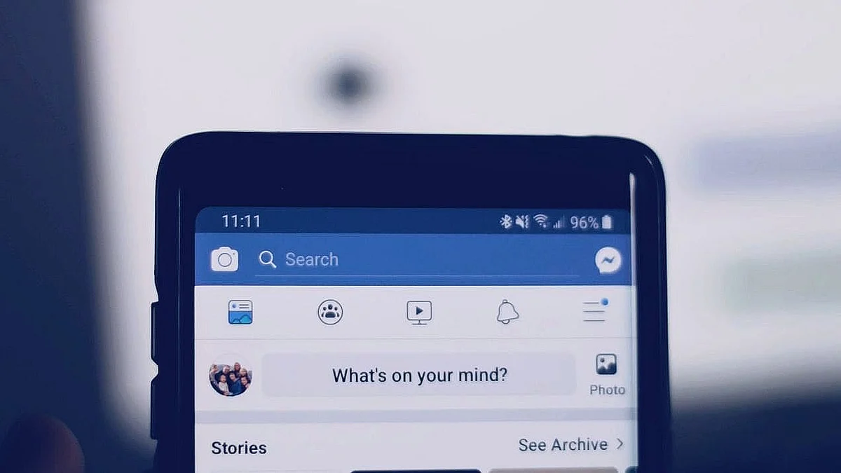 Here's how Facebook can help you cope with your mental health problems