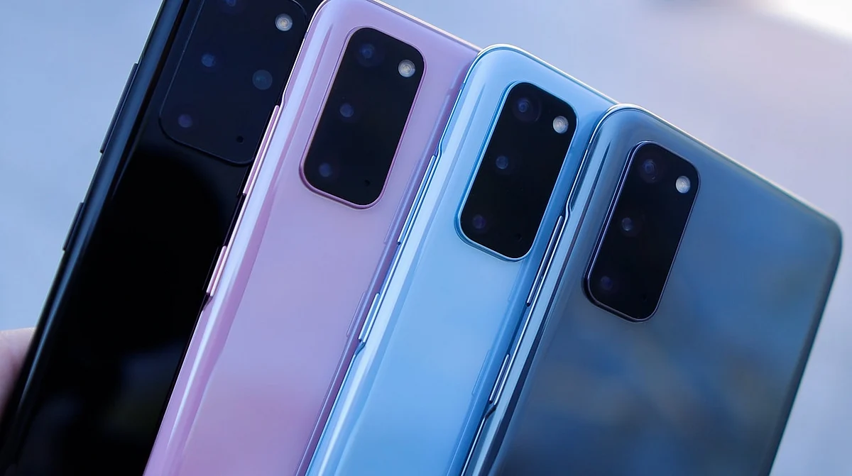 The smartphone market grew on the back of attractive pre-festive season launches