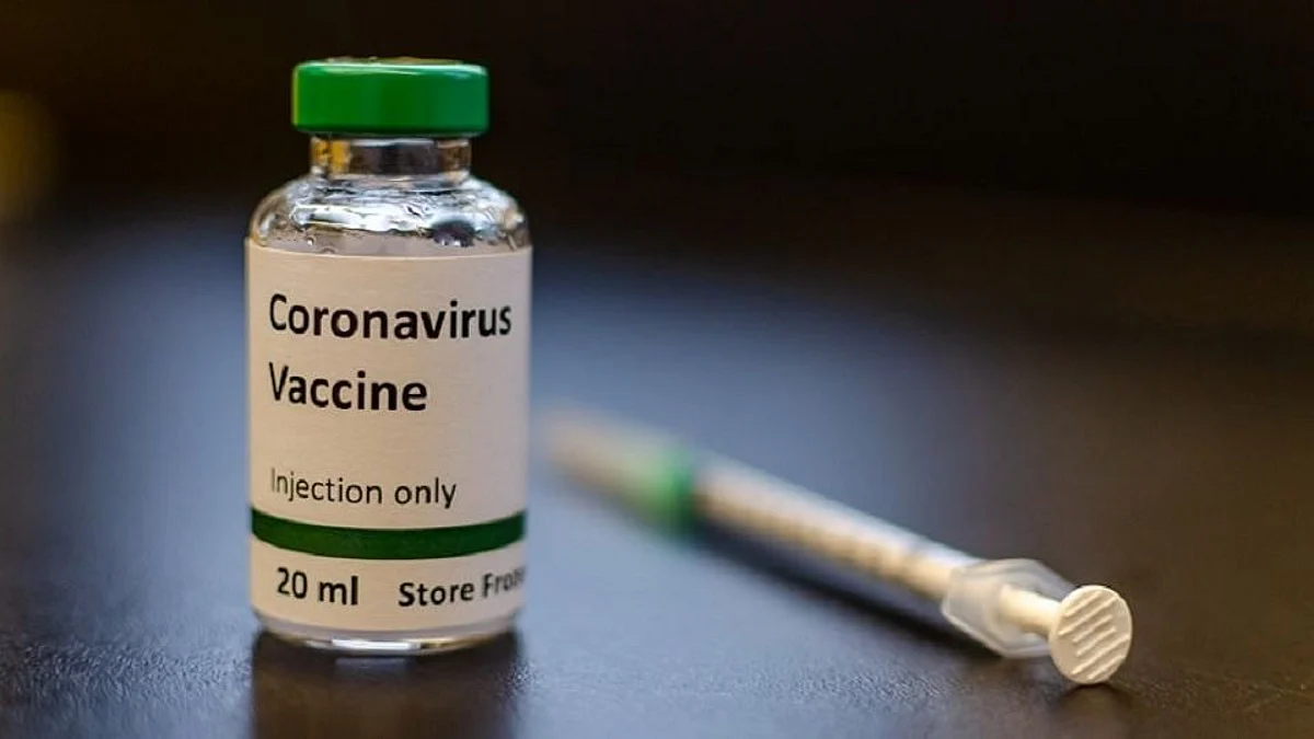 COVID-19 vaccine: Russians advised to avoid alcohol after receiving Sputnik V