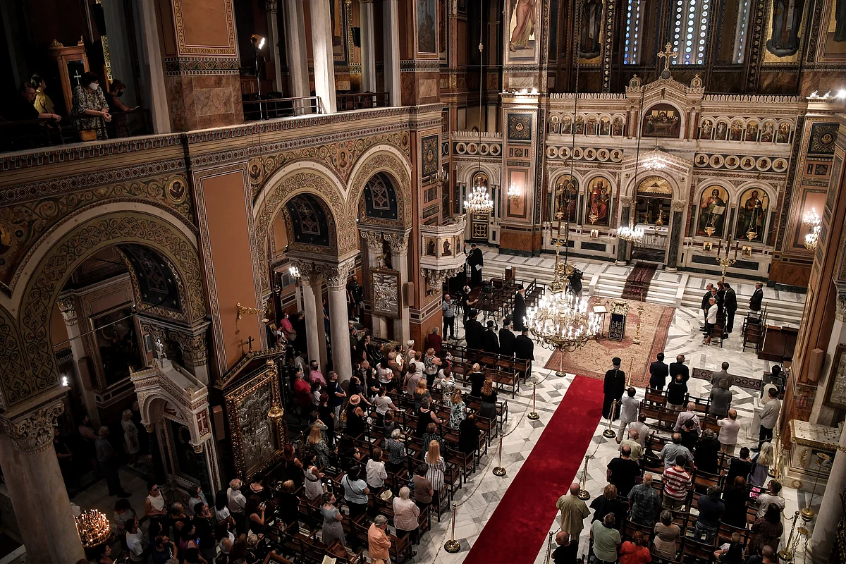 Orthodox believers protested against turning the historic Hagia Sophia in Istanbul to a mosque