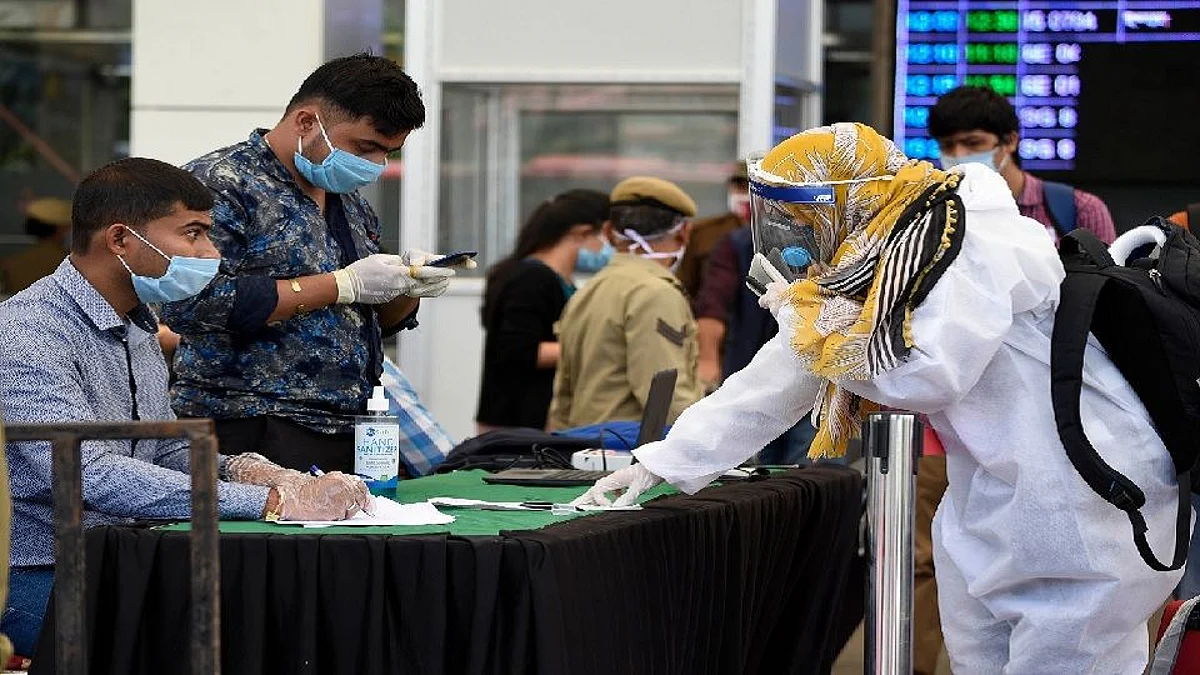 Chaos and confusion: Passengers wait long for COVID-19 test at Mumbai Airport