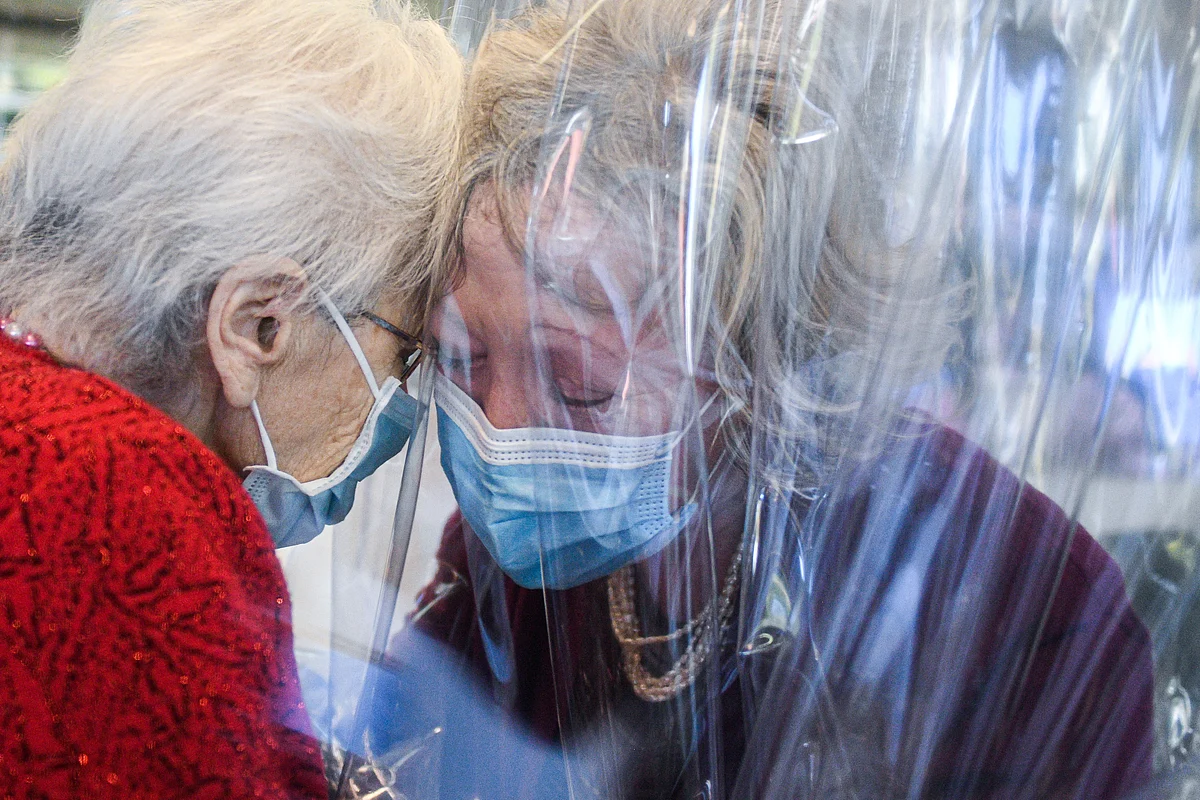 "Hug Room" amid the new coronavirus pandemic.