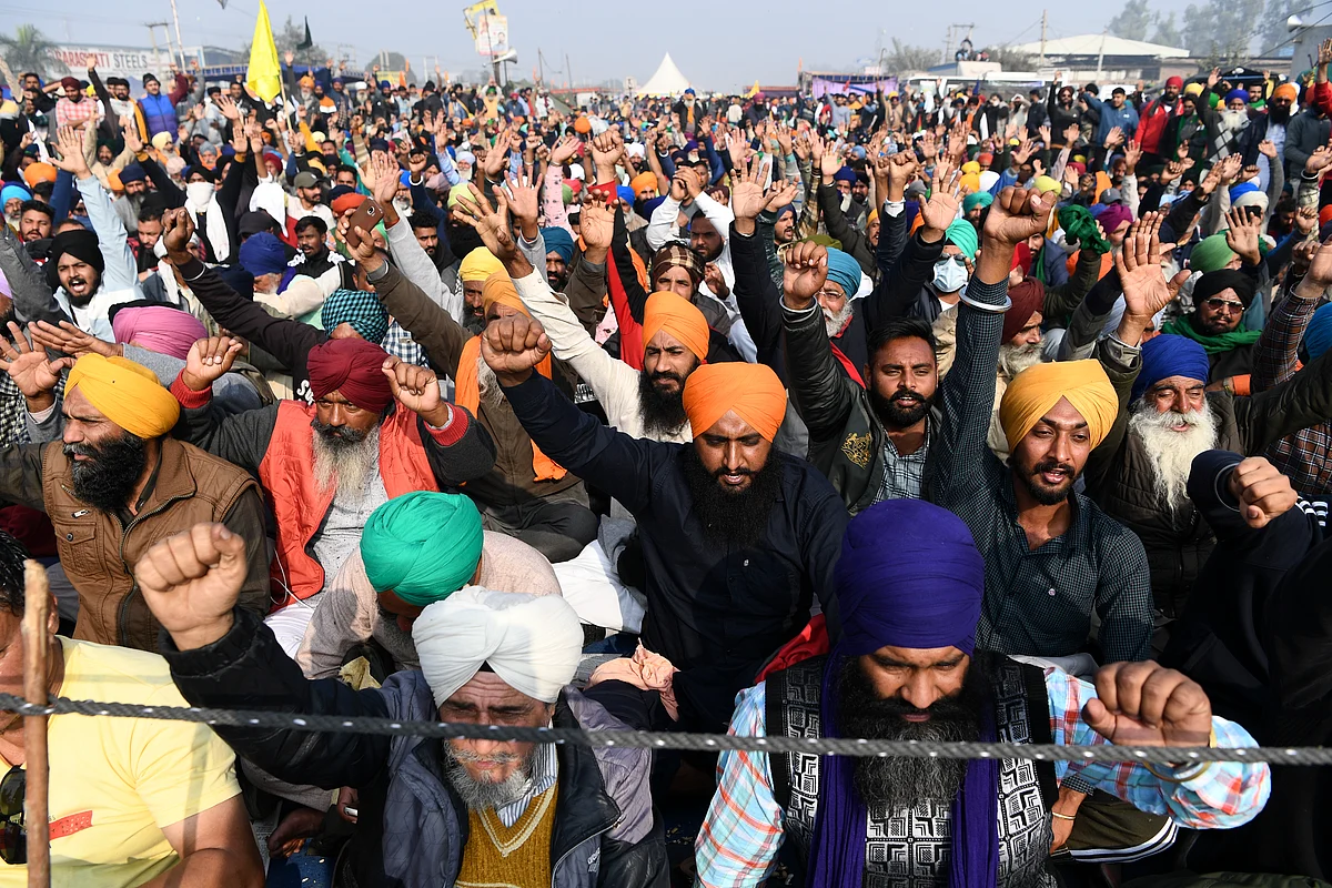 Farmers protest at Delhi-Haryana state border