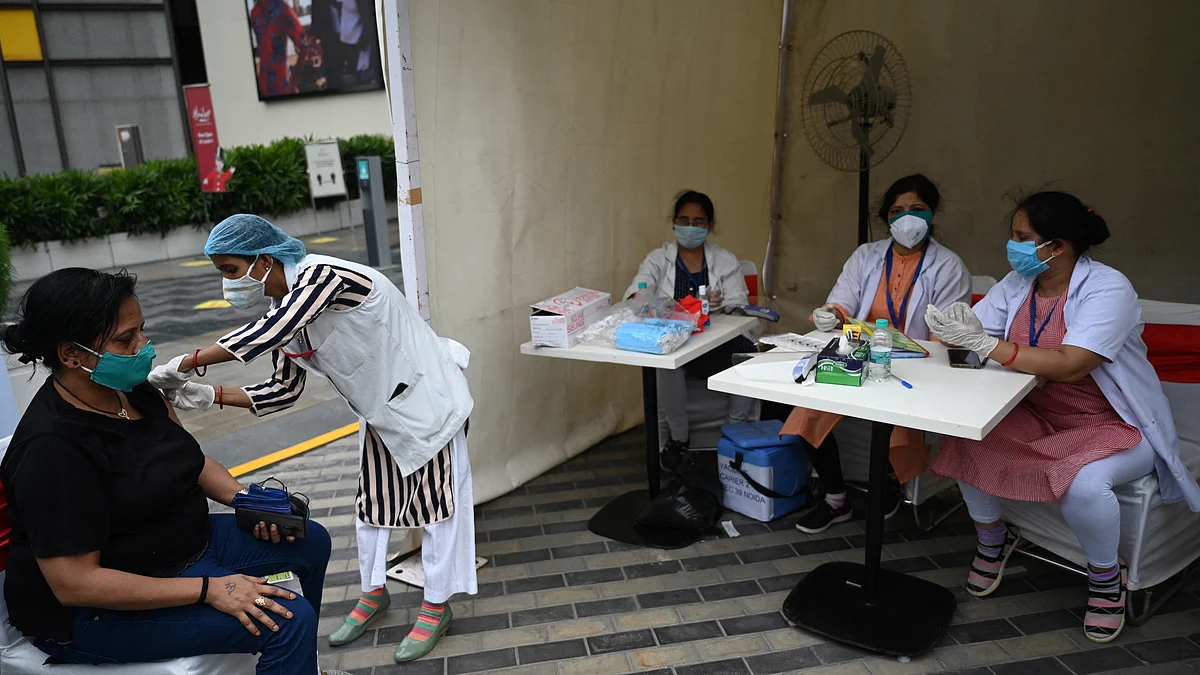 COVID vaccination drive in India stumbling?