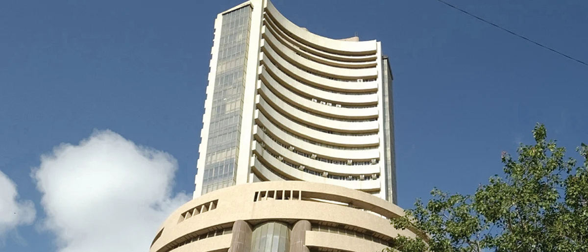Sensex gains nearly 800 points on positive global cues