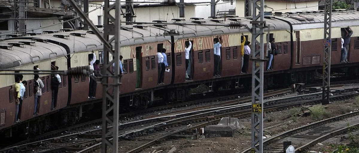 Mumbai lockdown: Uddhav Thackeray in talks to resume local train for essential services