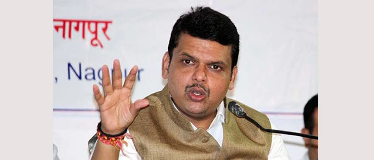 Maharashtra CM advises industries to reuse waste water