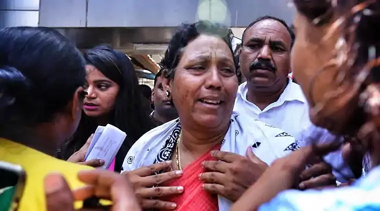 പായല് തഡ്വിയുടെ അമ്മ അബേദ 