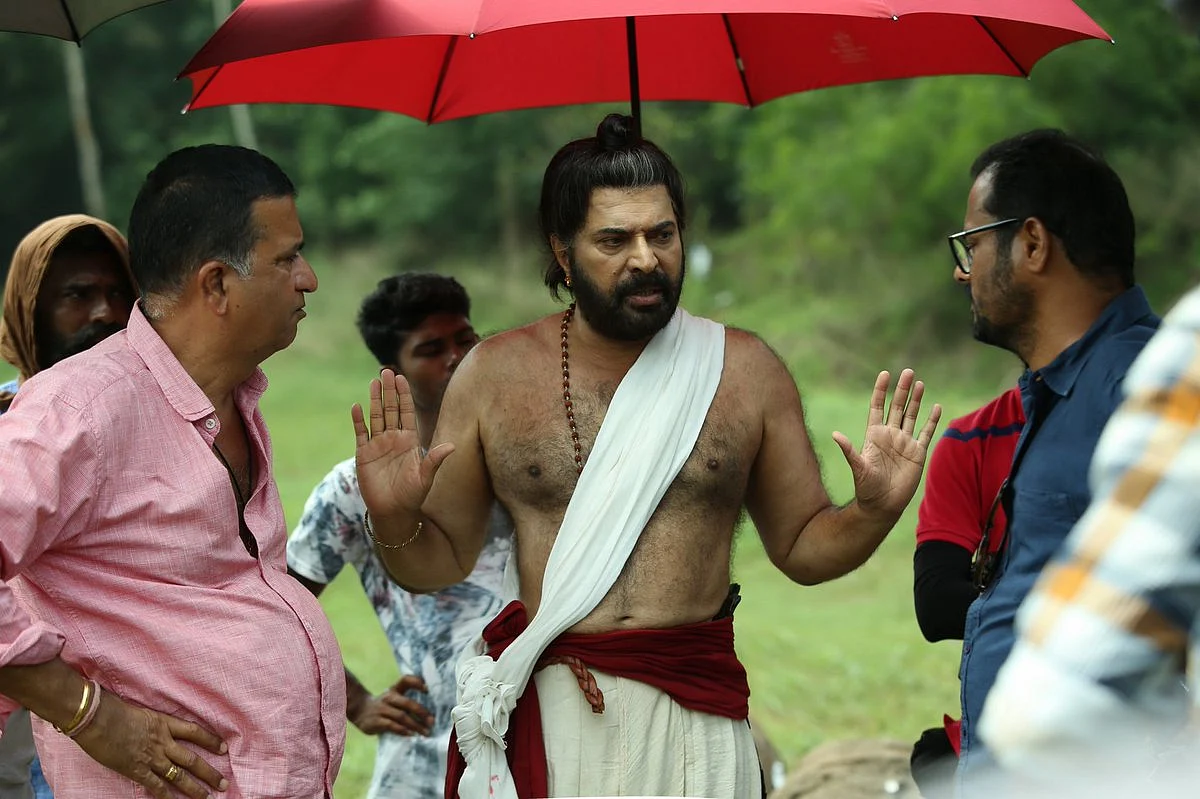വീരഗാഥ മുതല് മാമാങ്കം വരെ, മൂന്ന് പതിറ്റാണ്ടിനുള്ളില് ചുരികത്തലപ്പിന്റെ മൂര്ച്ചയുള്ള മൂന്ന് കഥാപാത്രങ്ങള്