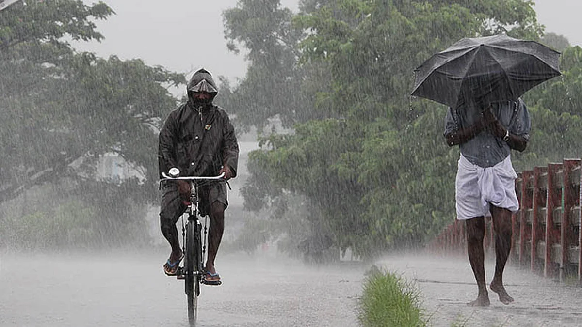 അടുത്ത നാല് ദിവസം കൂടി ശക്തമായ മഴയ്ക്ക് സാധ്യത; അഞ്ച് ജില്ലകളില് യെല്ലോ അലേര്ട്ട്