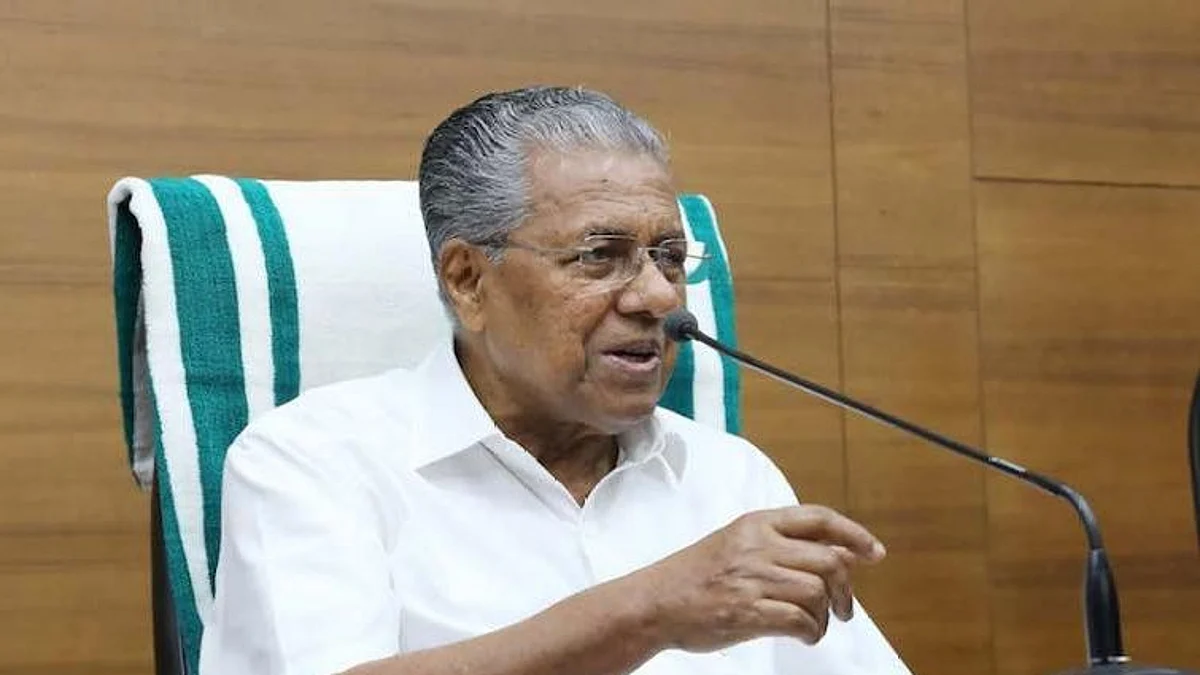 ശബരിമല: ‘അവ്യക്തത മാറാന് നിയമോപദേശം തേടും’;യുവതികളെത്തിയാല് എന്തുചെയ്യുമെന്ന് സര്ക്കാര് തീരുമാനിക്കുമെന്ന് പിണറായി വിജയന്