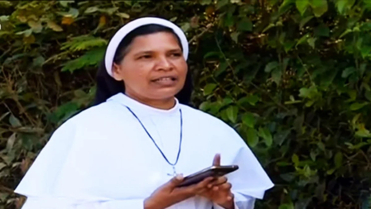 സിസ്റ്റര് ലൂസി കളപ്പുര മഠം വിടണമെന്ന് എഫ്സിസി സഭ ; കൂട്ടിക്കൊണ്ടുപോകാന് കുടുംബത്തിന് കത്ത്