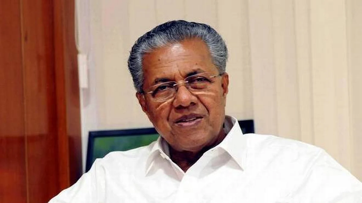 ‘പ്രളയത്തിന്റെ ഉത്തരവാദി മുഖ്യമന്ത്രി രാജി വെയ്ക്കുക’; ചെലവ് സഹിതം തള്ളുമെന്ന് കോടതിയുടെ മുന്നറിയിപ്പ്; ഹര്ജി പിന്വലിച്ചു