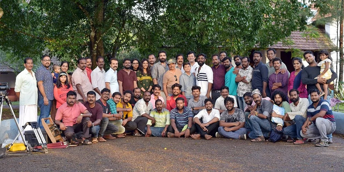 സംഗീതപ്രാധാന്യമുള്ള സിനിമയുമായി കാളിദാസ്; ജയരാജ് ചിത്രം ‘ബാക്ക്പാക്കേഴ്സ്’ പൂര്ത്തിയായി