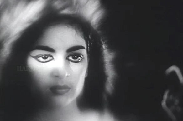 ഭാര്ഗവീനിലയം മുതല് ആകാശഗംഗ സെക്കന്ഡ് വരെ ; മലയാളത്തിലെ ഹൊറര് സിനിമകള്