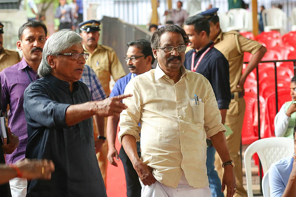 ഐ എഫ് എഫ് കെ: ചലച്ചിത്രമേളയുടെ ലക്ഷ്യം മനസിലാക്കാത്ത അക്കാദമി