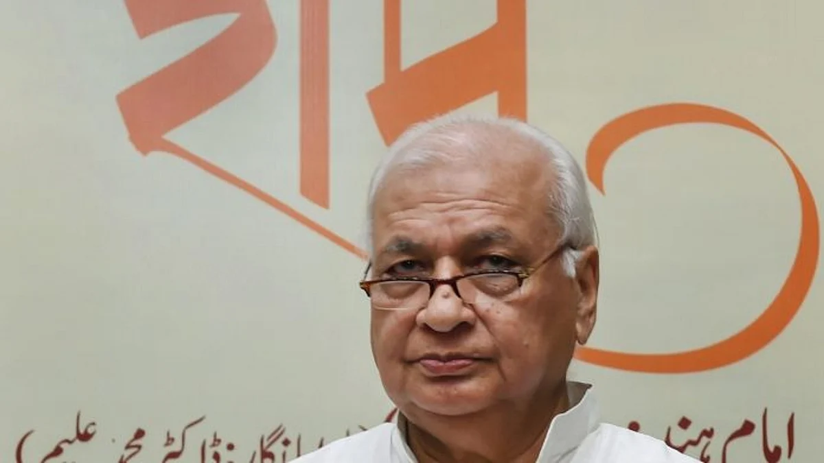 ‘തുറന്ന വേദിയിലേക്കില്ല’; പൊതുപരിപാടി റദ്ദാക്കി ഗവര്ണര്