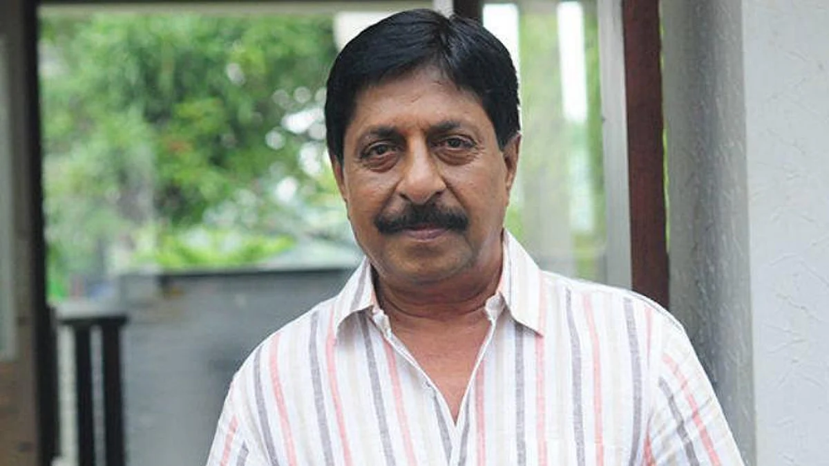 കേജ്രിവാളിനെ പുകഴ്ത്തി ശ്രീനിവാസന്, ‘കേരളത്തില് അഴിമതി ഇല്ലെങ്കില് ഭൂരിഭാഗം നേതാക്കളും സ്ഥലം വിടും’
