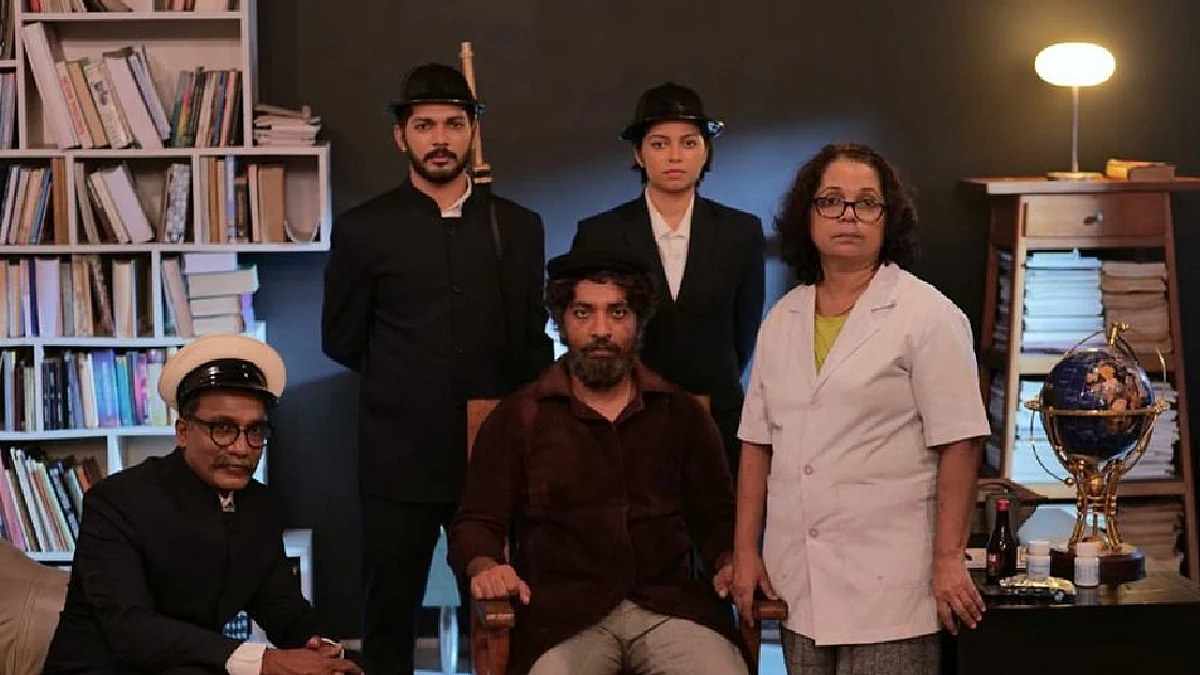 വീടിനകം വേദി, ലോക്ക്ഡൗണില് നാടകവുമായി ഒരു കുടുംബം; പാബ്ലോ നെരുദ കാണാം