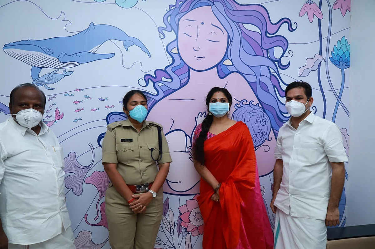 കലൂര് ബസ് സ്റ്റാന്ഡില് സ്ത്രീ സൗഹൃദ ബസ് ഷെല്ട്ടറും ഫീഡിംഗ് റൂമും