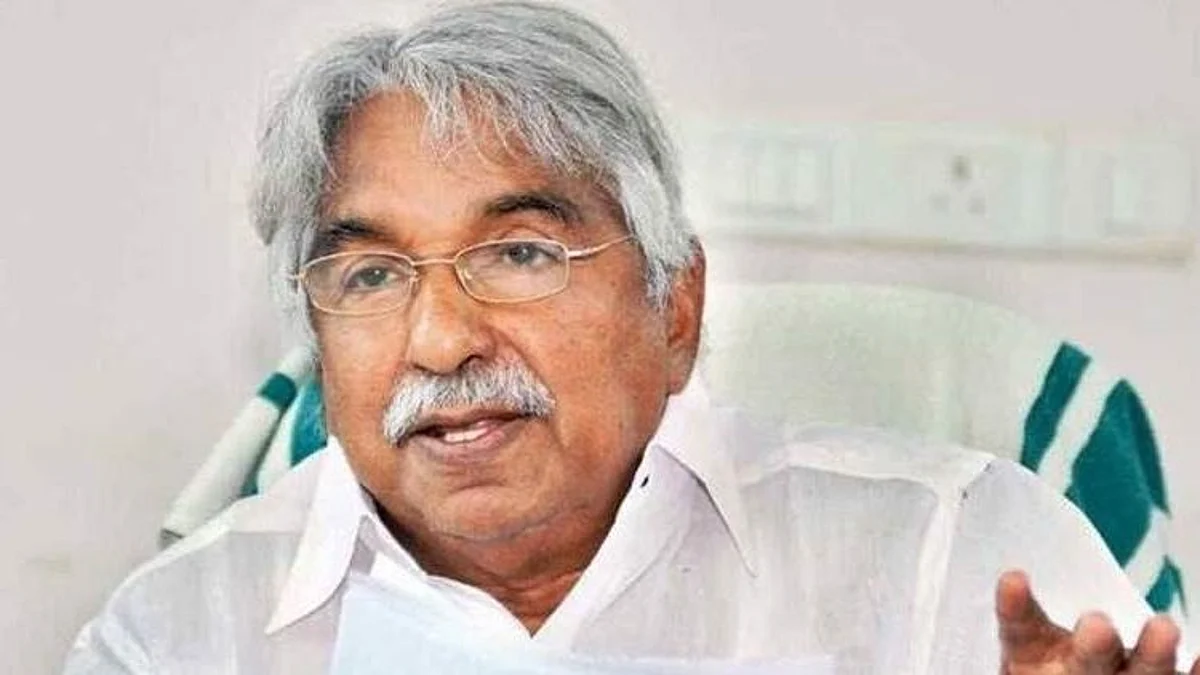 'സര്ക്കാരിന്റേത് ഇബ്രാഹിംകുഞ്ഞിനെ ബലിയാടാക്കി രക്ഷപ്പെടാനുള്ള ശ്രമം'; നീക്കം തിരിച്ചടിയാകുമെന്ന് ഉമ്മന്ചാണ്ടി