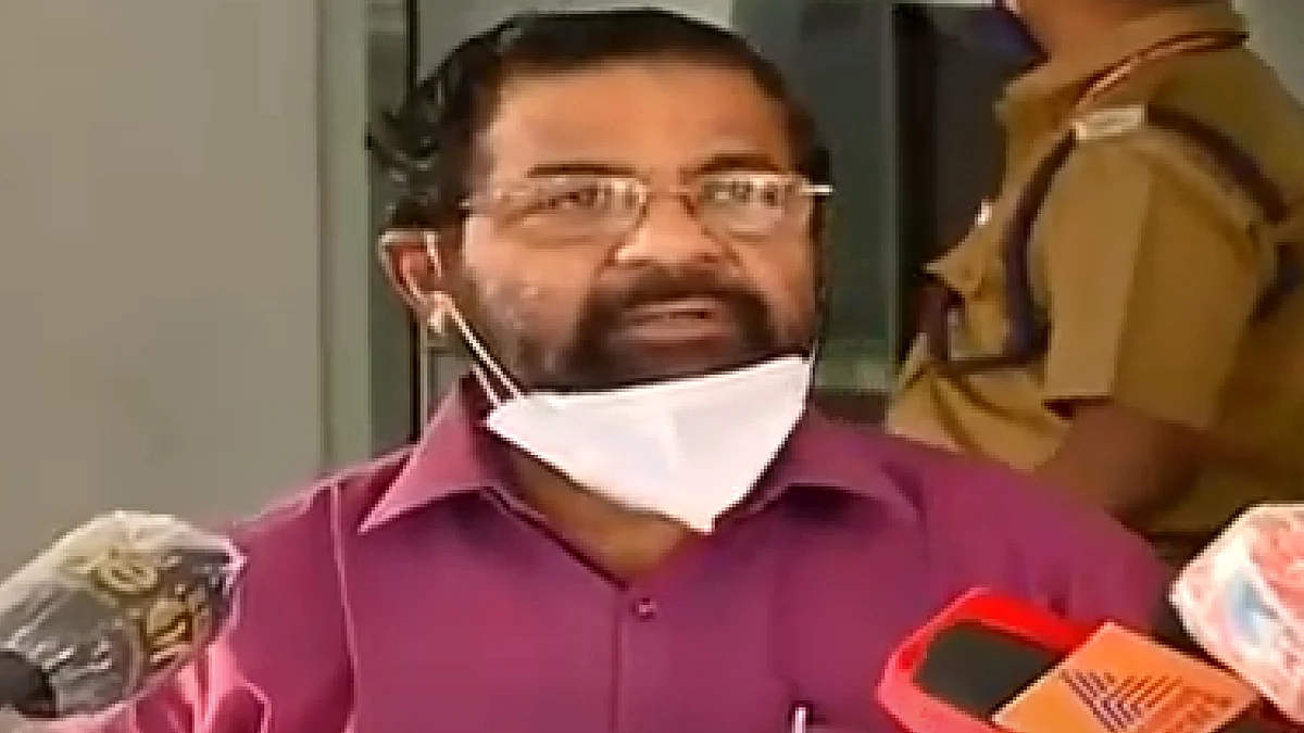 'കൊവിഡിന്റെ മറവില് നടക്കുന്ന പകല്ക്കൊള്ള', തിരുവനന്തപുരം വിമാനത്താവളം അദാനിക്ക് തീറെഴുതി നല്കിയെന്ന് കടകംപള്ളി സുരേന്ദ്രന്