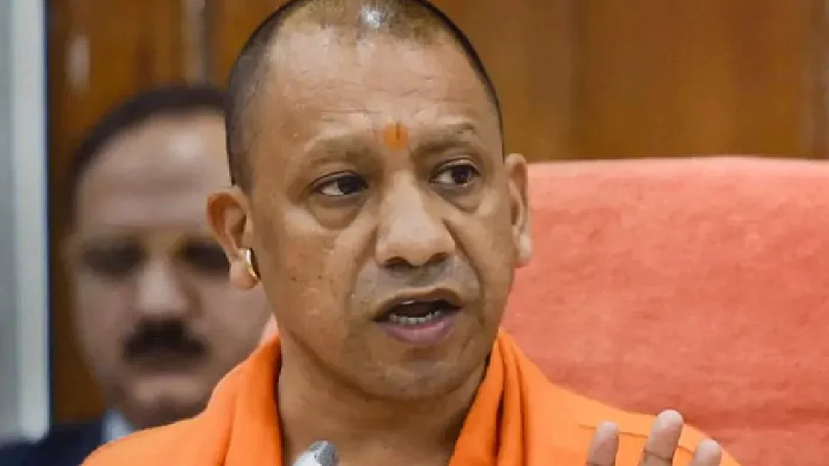 'നടപ്പാക്കുന്നത് സ്ത്രീ-ദളിത് വിരുദ്ധ മനുനീതി'; യോഗി ആദിത്യനാഥിന് കേരളത്തില് നിന്ന് ആയിരം സ്ത്രീകളുടെ അയോഗ്യതാപത്രം